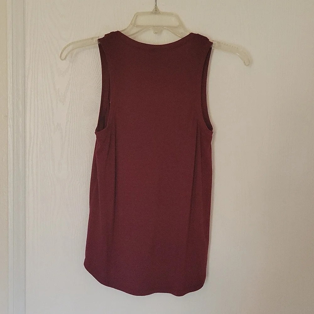 🟣 Maroon floral tank top - Picture 3 of 3